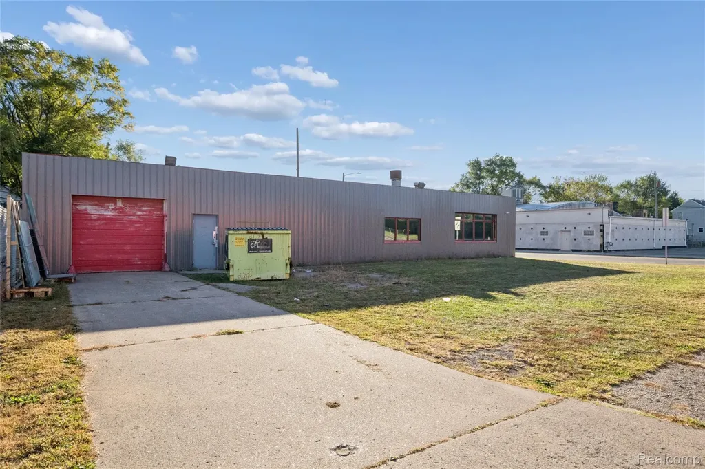 8140 Fenkell Street Detroit City MI 48238