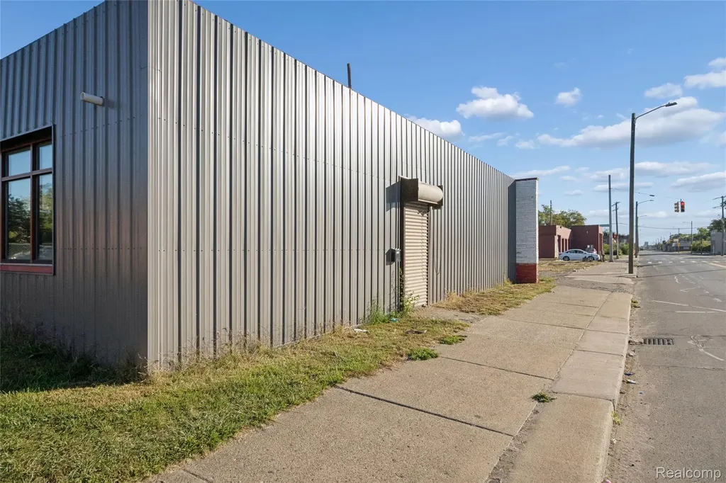 8140 Fenkell Street Detroit City MI 48238