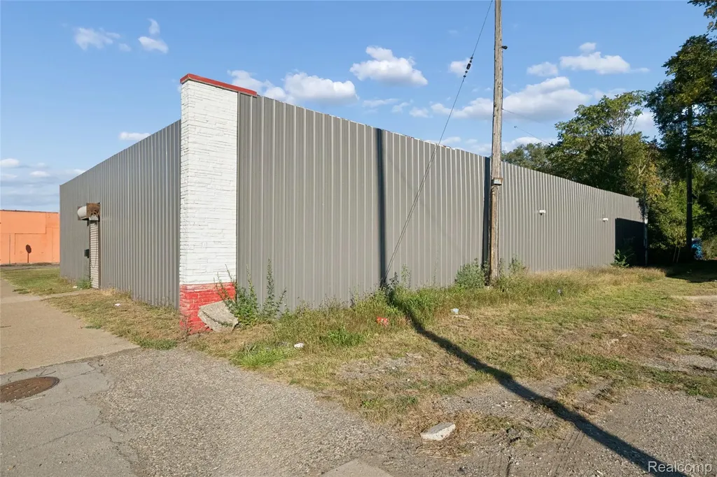 8140 Fenkell Street Detroit City MI 48238