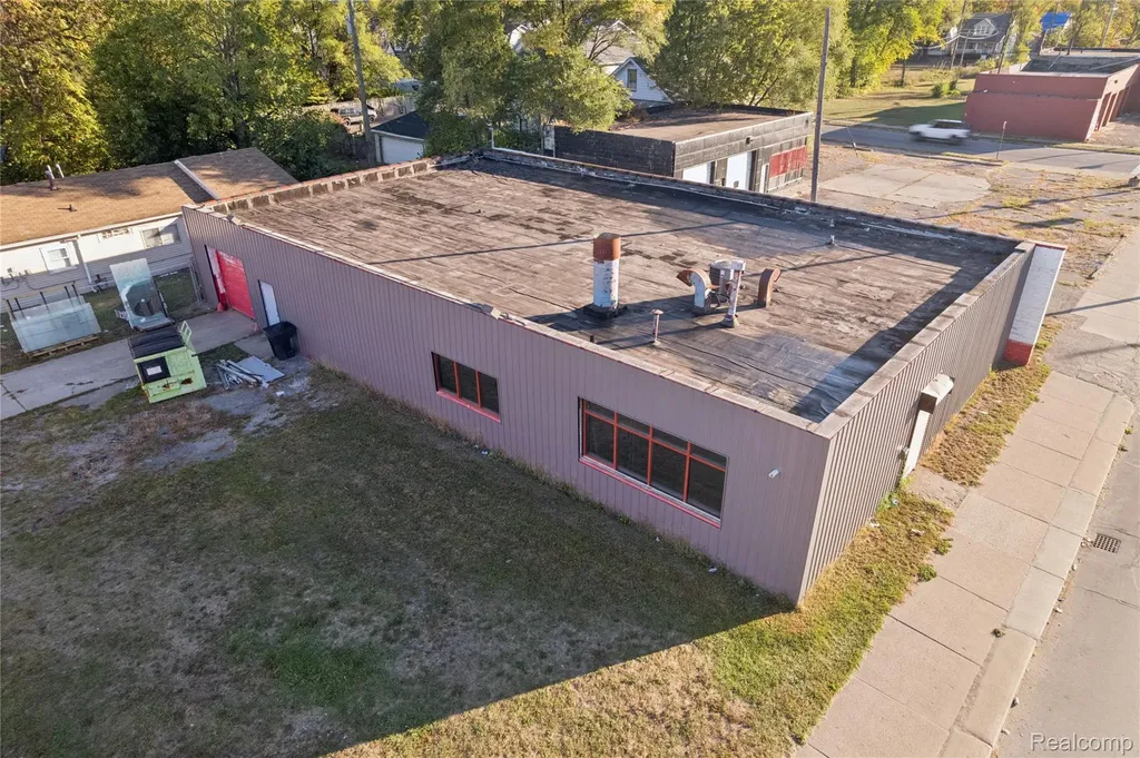 8140 Fenkell Street Detroit City MI 48238