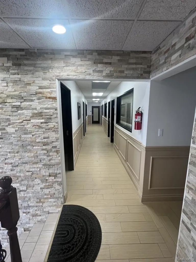 2177 Orchard Lake Road West Bloomfield Charter Township MI 48320