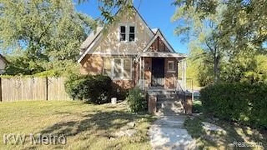 11739 Grandmont Avenue Detroit City MI 48227
