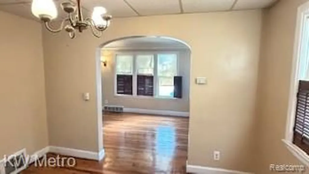 11739 Grandmont Avenue Detroit City MI 48227
