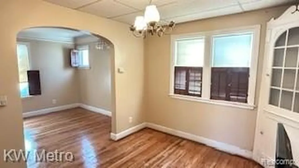 11739 Grandmont Avenue Detroit City MI 48227