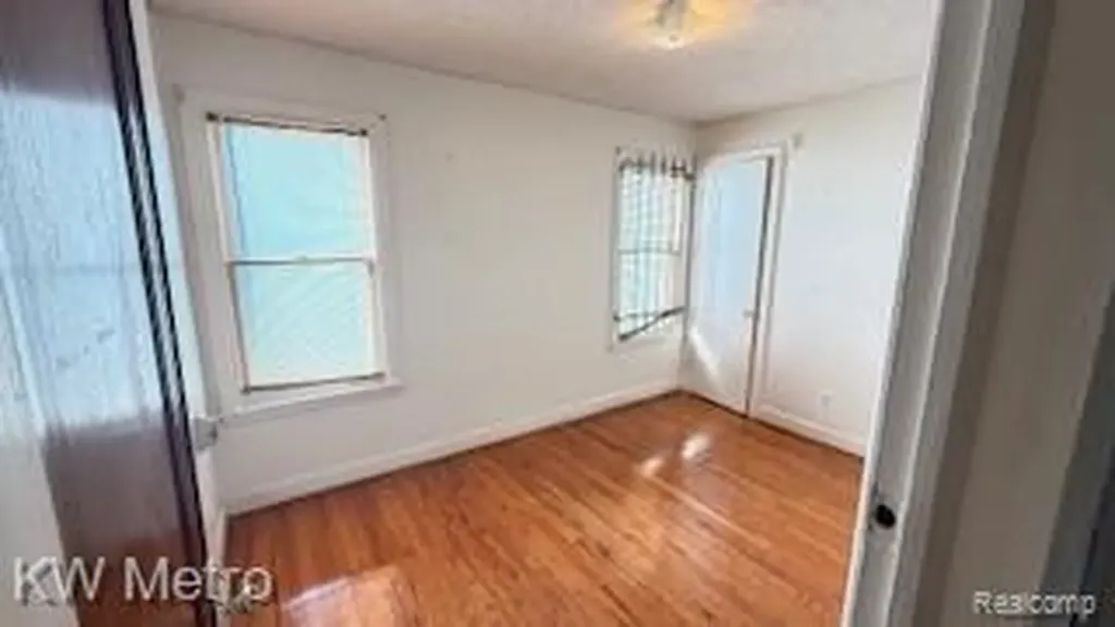 11739 Grandmont Avenue Detroit City MI 48227