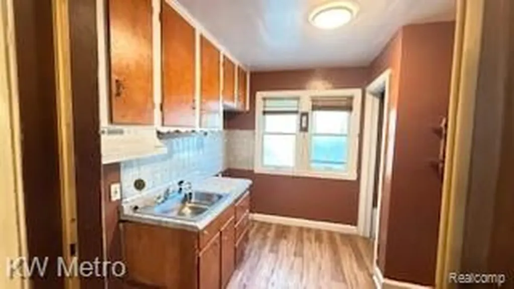 11739 Grandmont Avenue Detroit City MI 48227