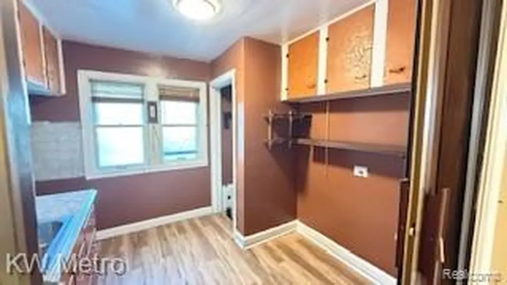 11739 Grandmont Avenue Detroit City MI 48227