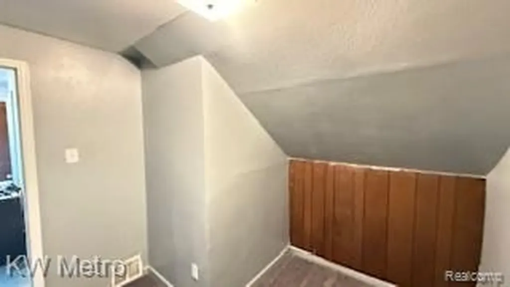 11739 Grandmont Avenue Detroit City MI 48227