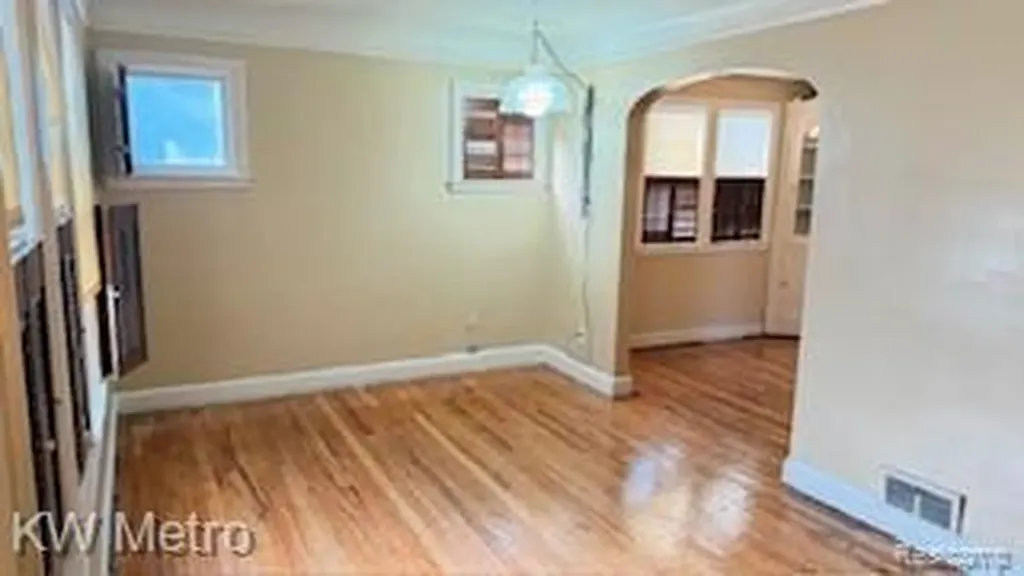 11739 Grandmont Avenue Detroit City MI 48227