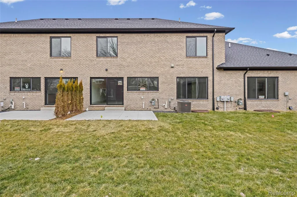 21959 Deer Brook Drive Southfield City MI 48075