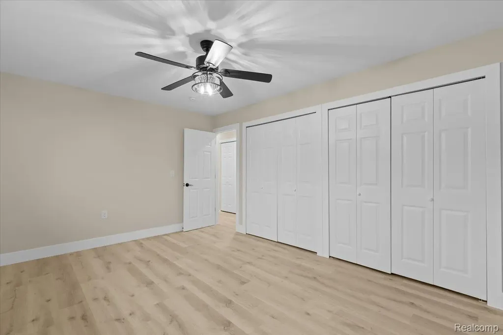 26044 Cherry Hill Road Dearborn Heights City MI 48127
