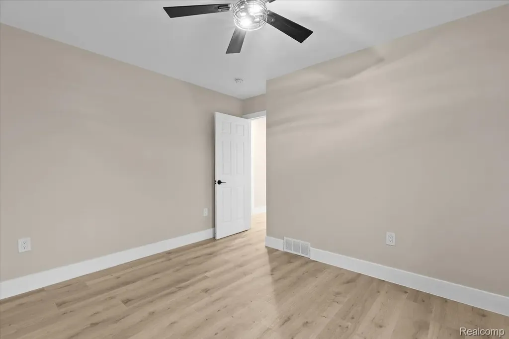 26044 Cherry Hill Road Dearborn Heights City MI 48127