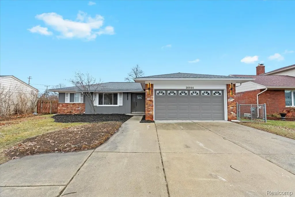26044 Cherry Hill Road Dearborn Heights City MI 48127