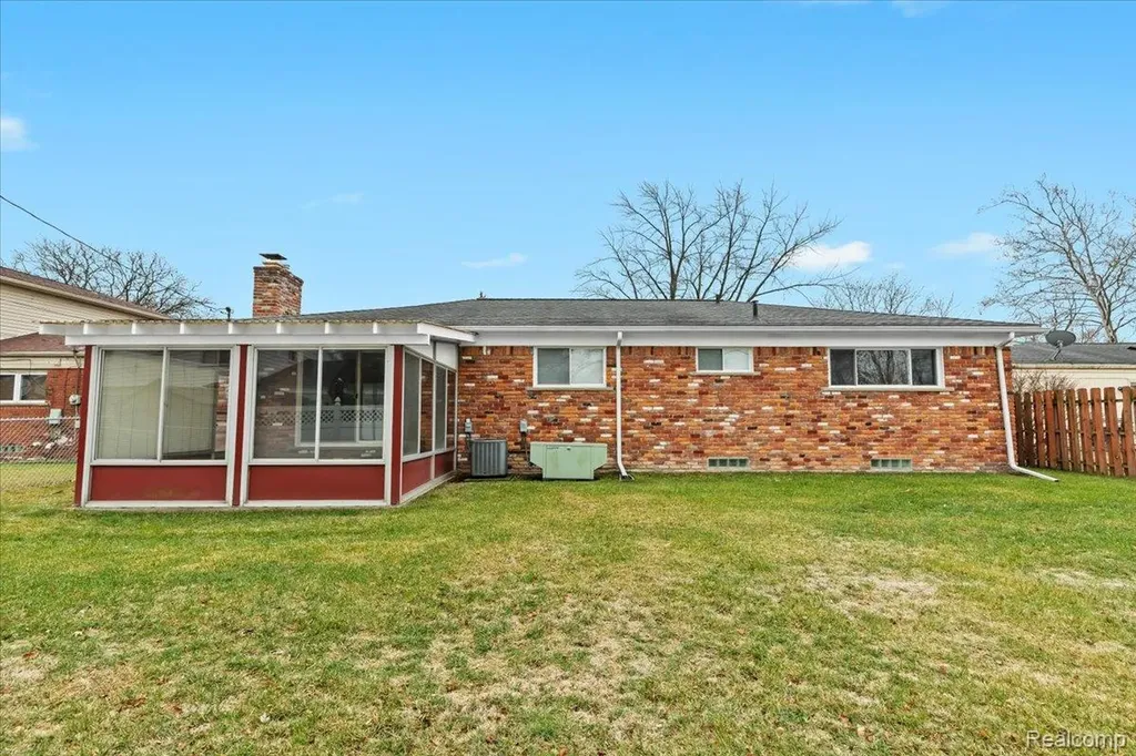 26044 Cherry Hill Road Dearborn Heights City MI 48127