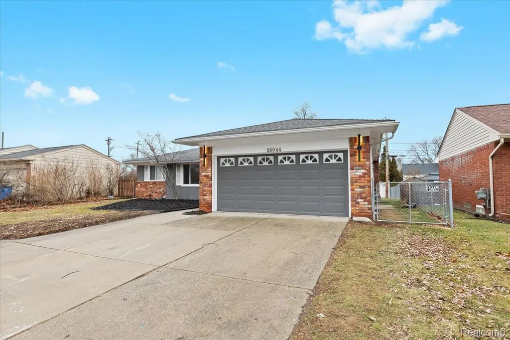 26044 Cherry Hill Road Dearborn Heights City MI 48127