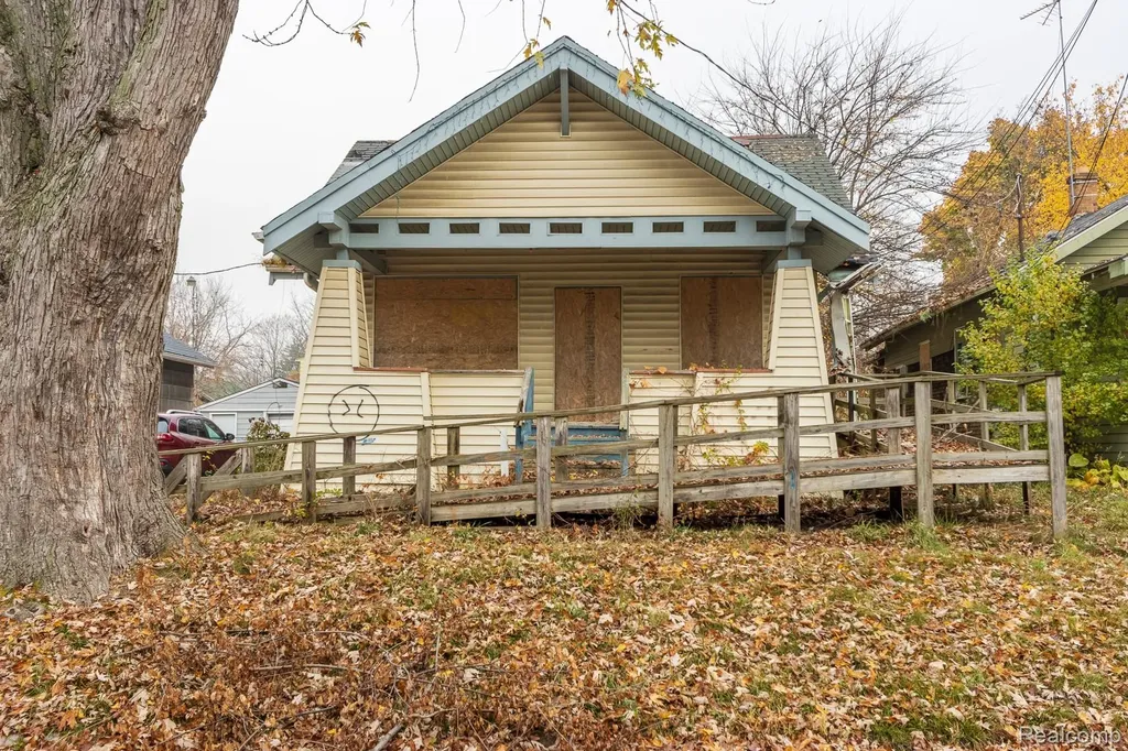 1629 New York Avenue Flint City MI 48506