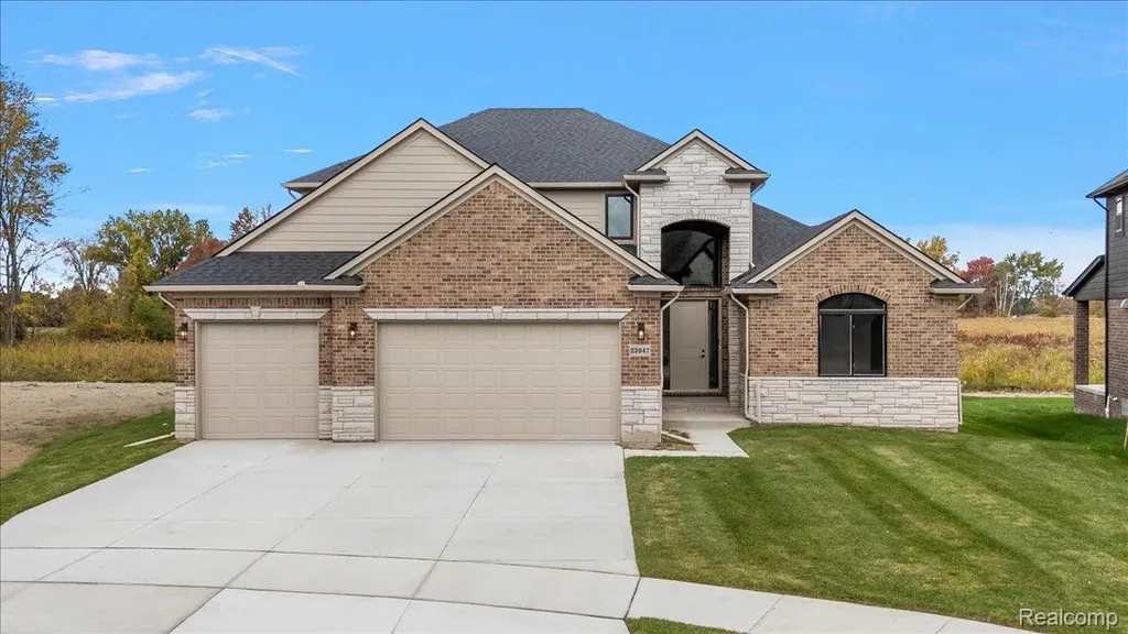 23947 Sawgrass Drive Macomb Township MI 48042