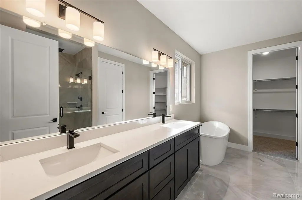23947 Sawgrass Drive Macomb Township MI 48042