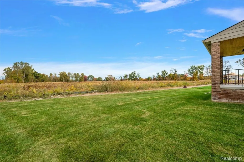 23947 Sawgrass Drive Macomb Township MI 48042