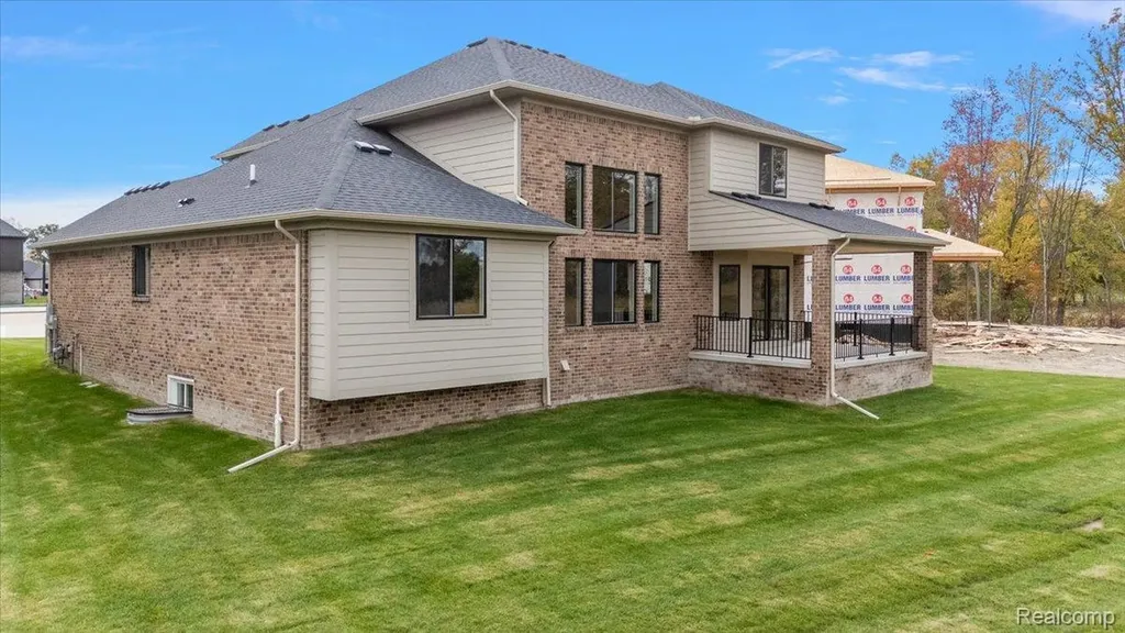 23947 Sawgrass Drive Macomb Township MI 48042
