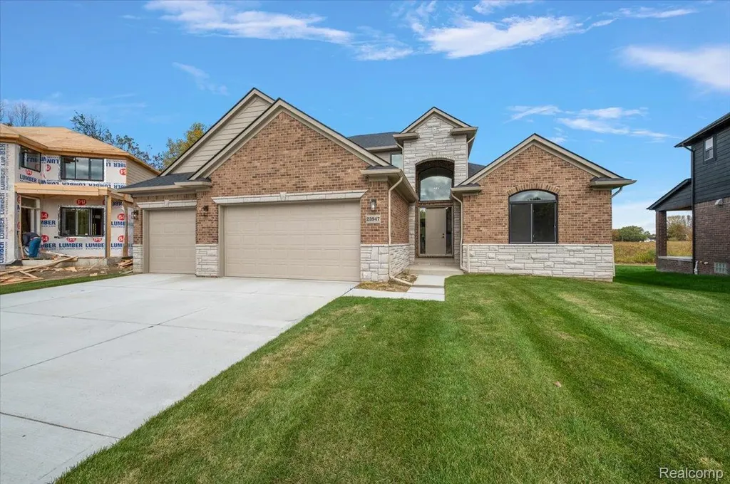 23947 Sawgrass Drive Macomb Township MI 48042