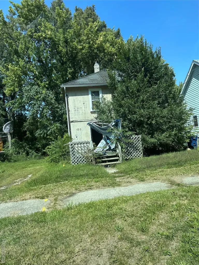 1733 Oklahoma Avenue Flint City MI 48506