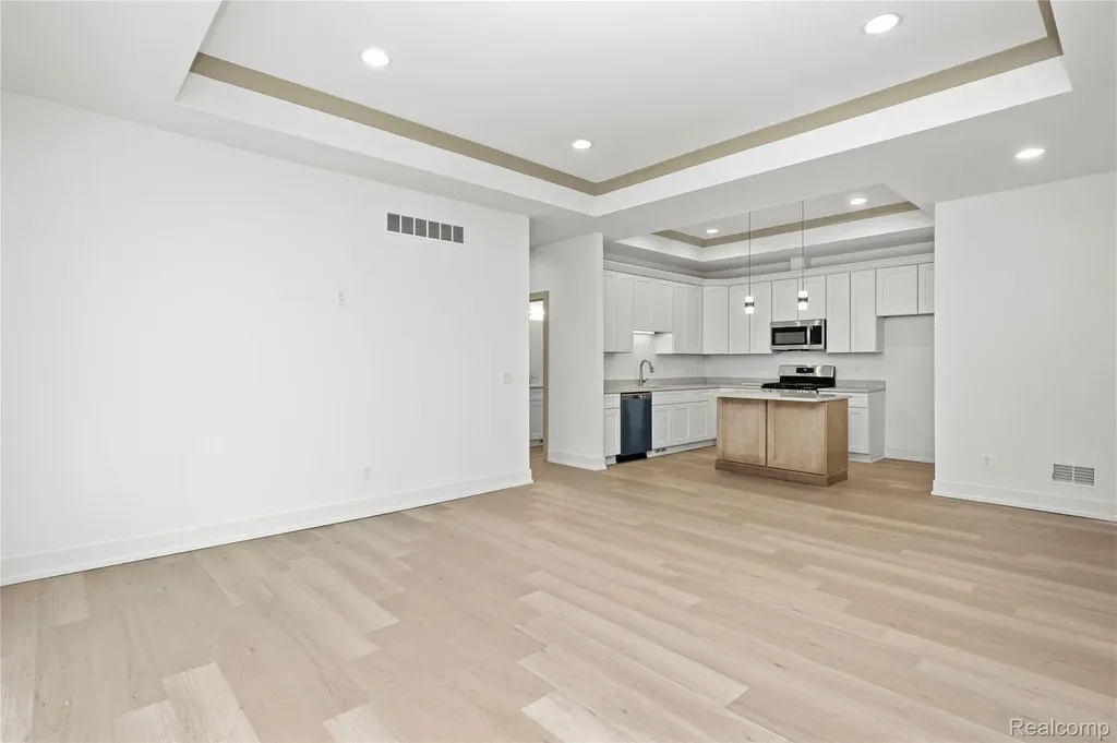 21963 Deer Brook Dr Drive Southfield City MI 48075