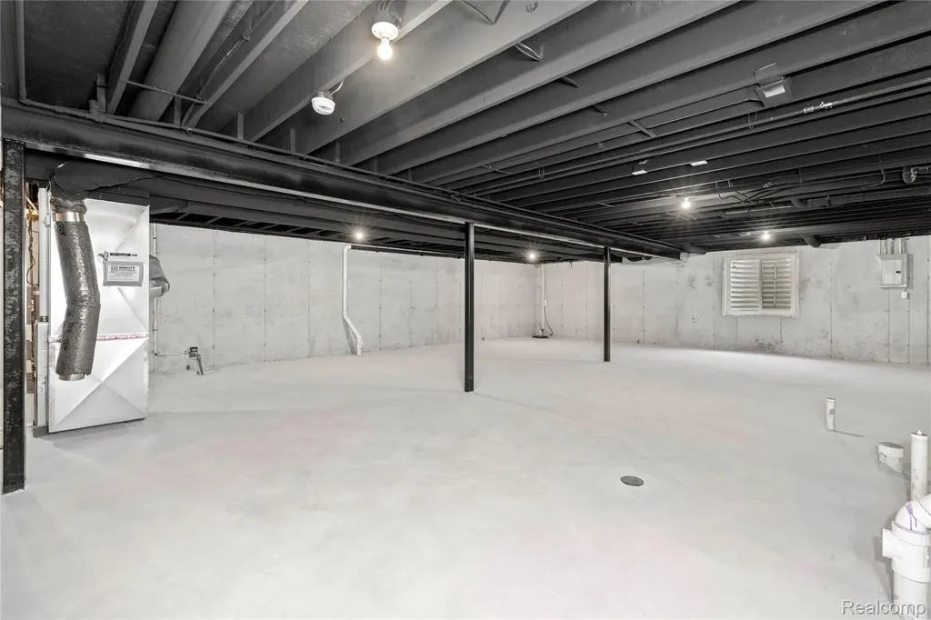 21963 Deer Brook Dr Drive Southfield City MI 48075