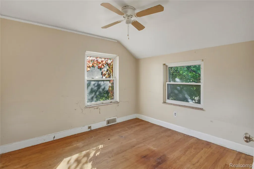 16803 Marlowe Street Detroit City MI 48235