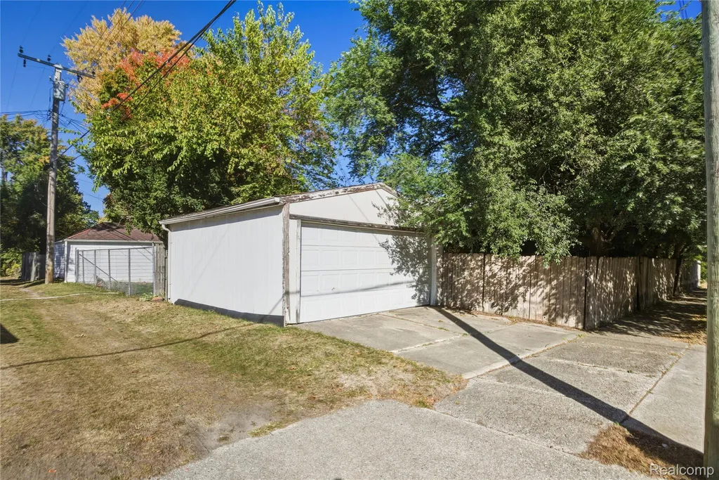 16803 Marlowe Street Detroit City MI 48235