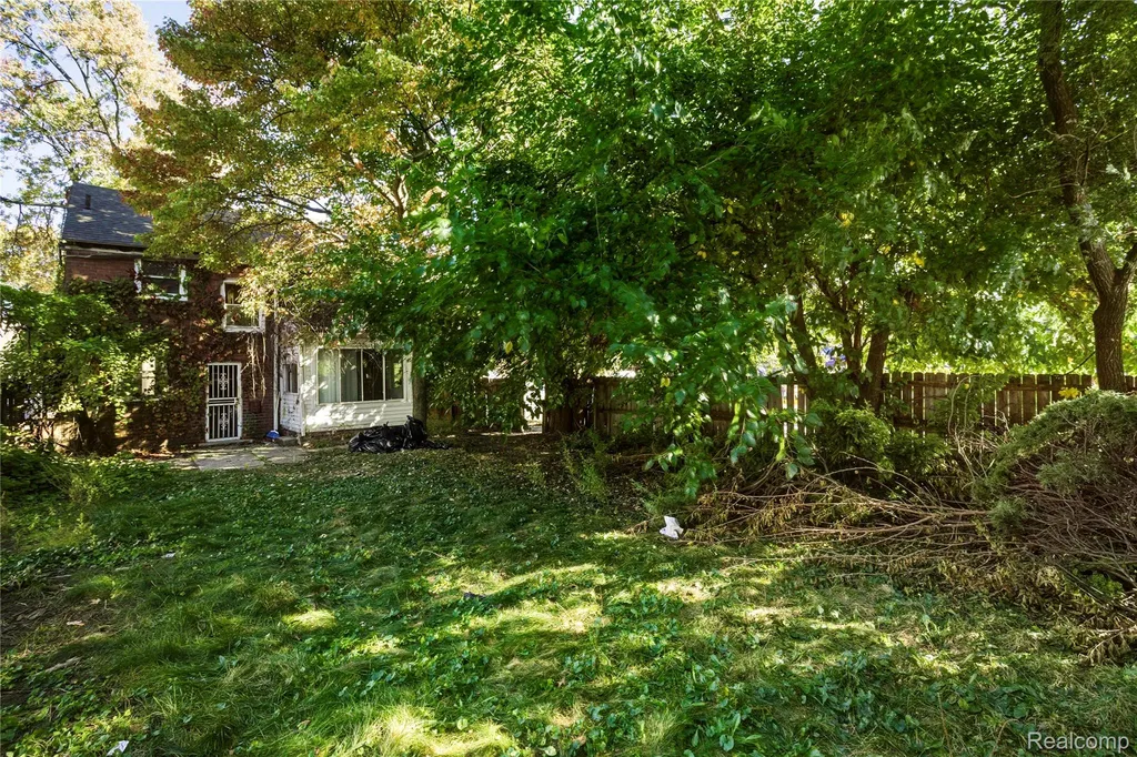 16803 Marlowe Street Detroit City MI 48235