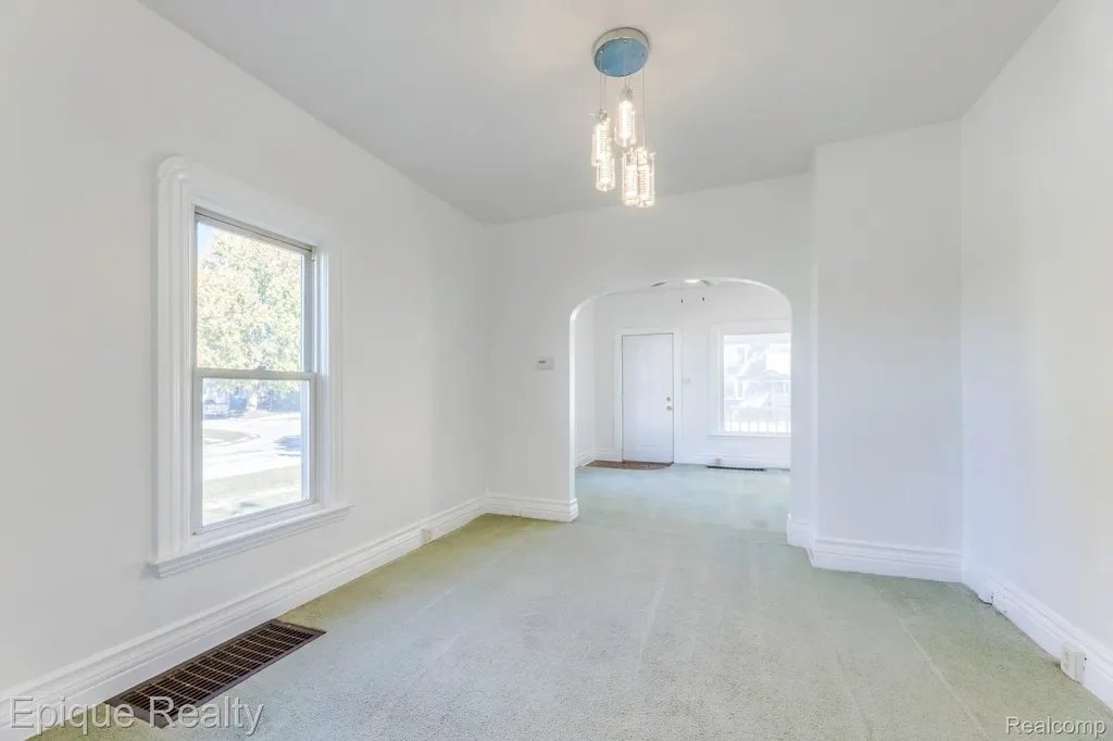 1433 Poplar Street Port Huron City MI 48060