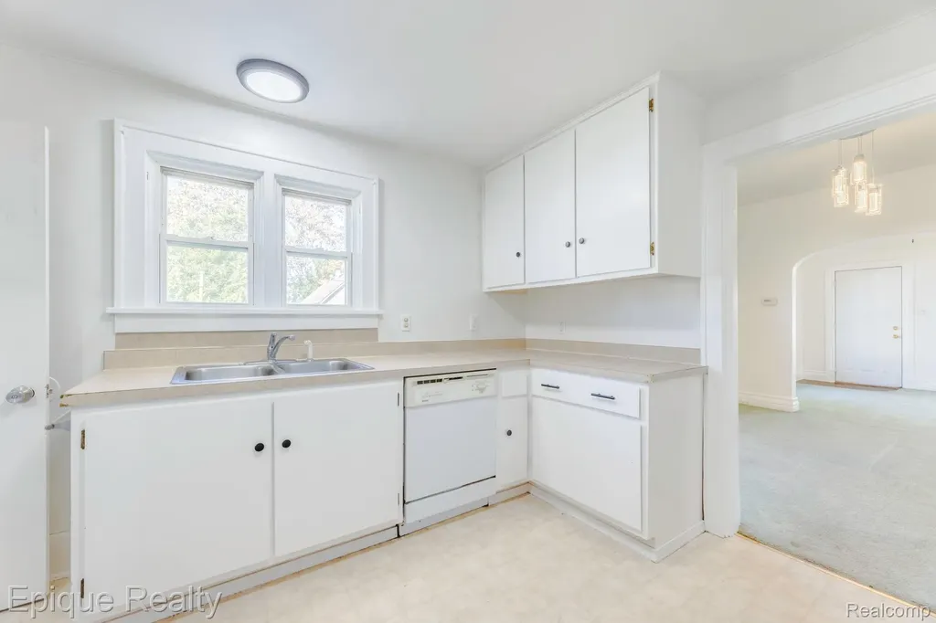 1433 Poplar Street Port Huron City MI 48060