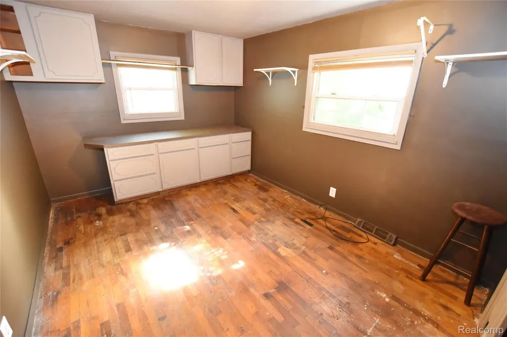 8107 E Bristol Road Davison Township MI 48423