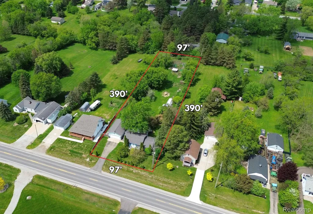 8107 E Bristol Road Davison Township MI 48423