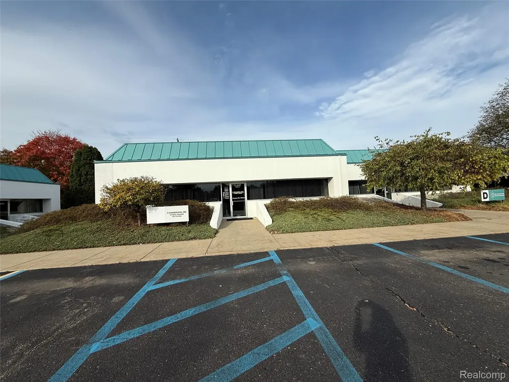 4007 W Court Street Flint City MI 48532
