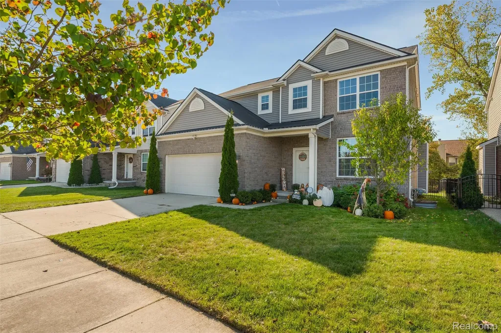 20330 Rambling Drive Clinton Charter Township MI 48038