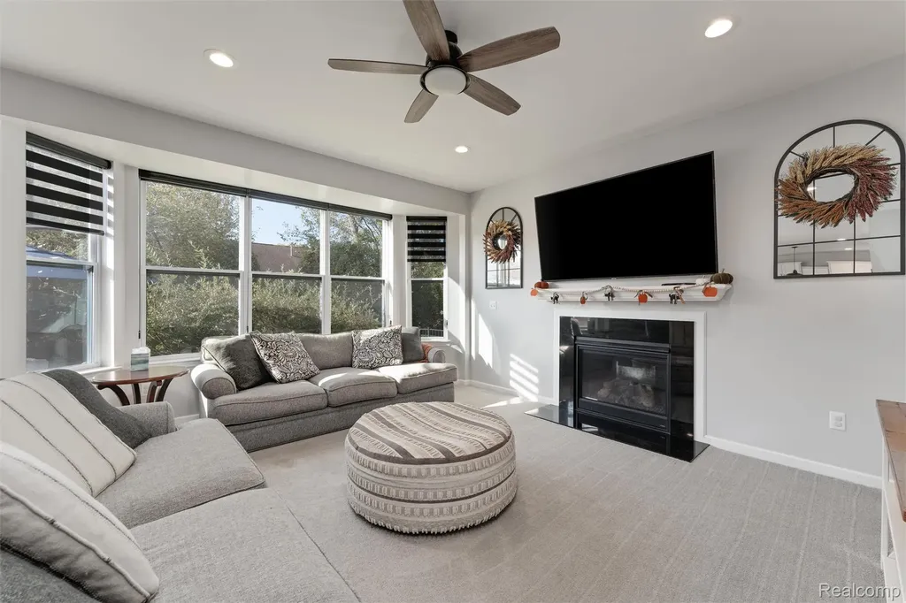 20330 Rambling Drive Clinton Charter Township MI 48038