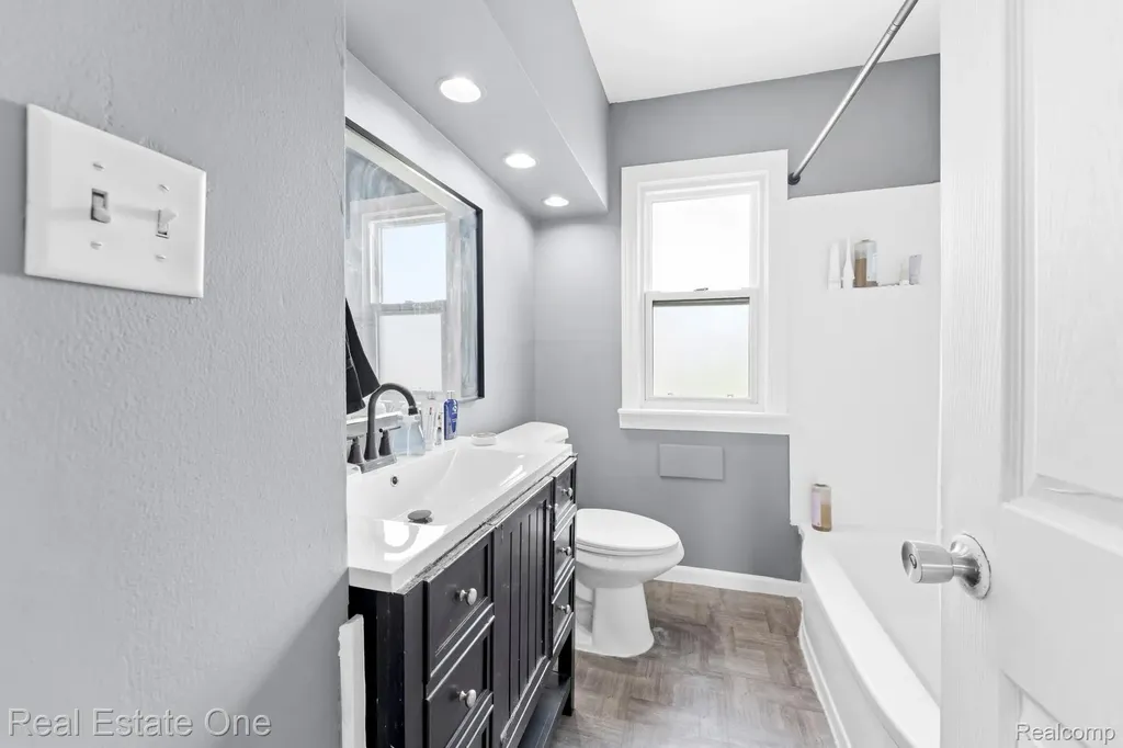 1840 Morris Avenue Lincoln Park City MI 48146