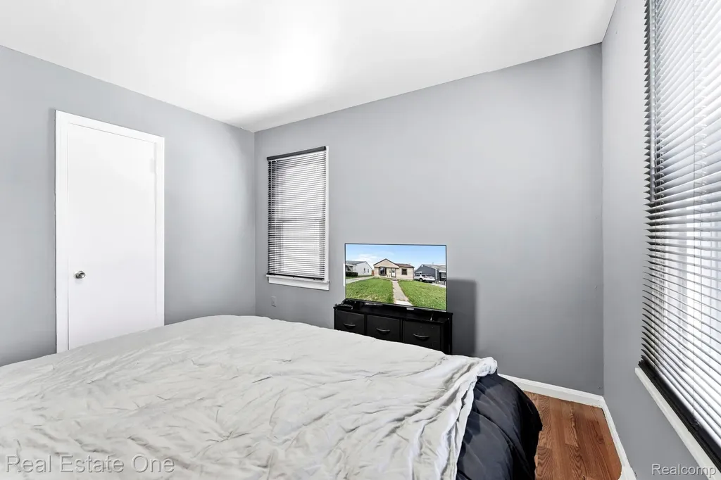 1840 Morris Avenue Lincoln Park City MI 48146