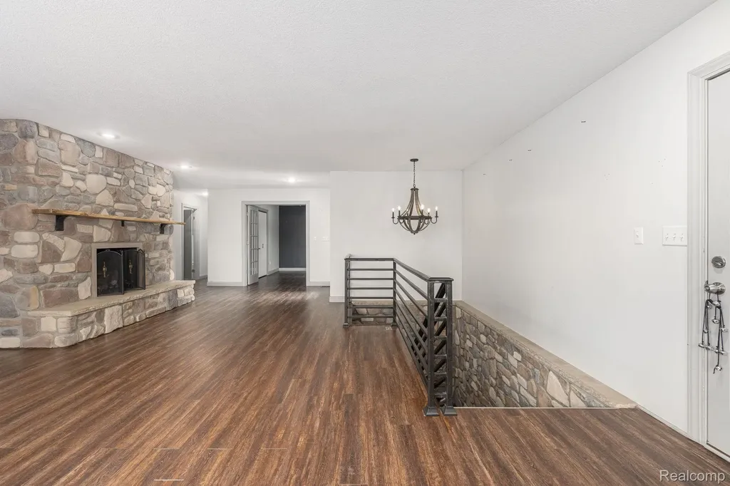 6803 Napoleon Road Leoni Township MI 49201