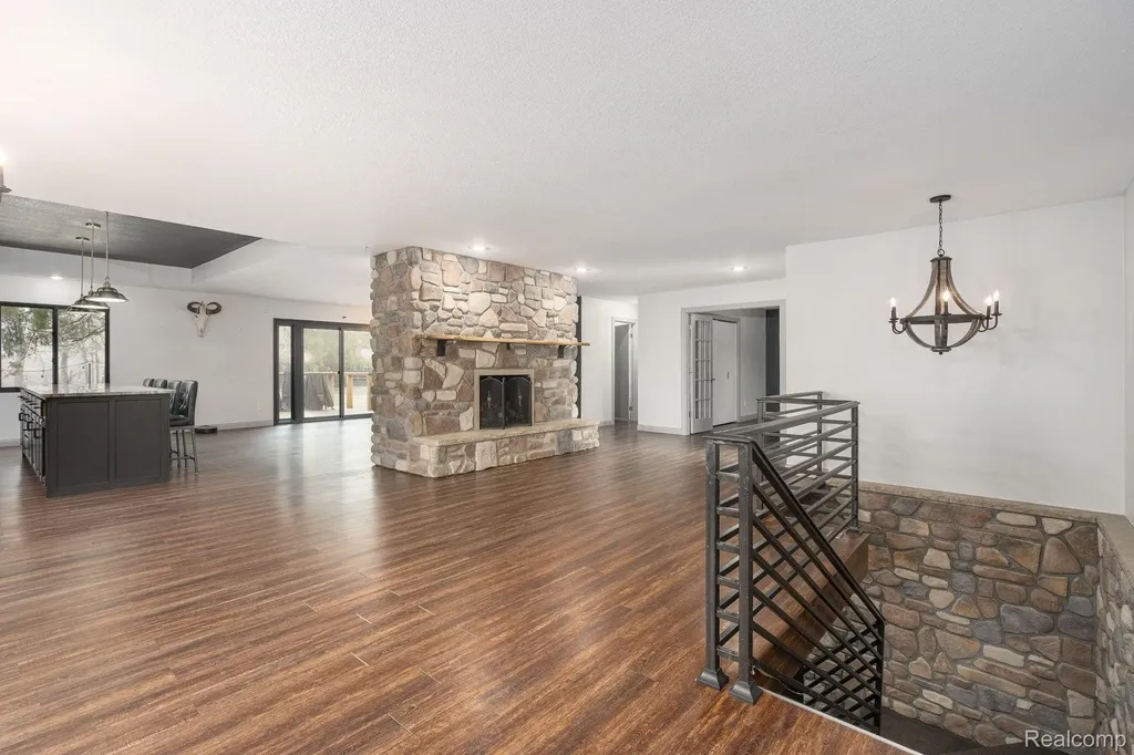6803 Napoleon Road Leoni Township MI 49201