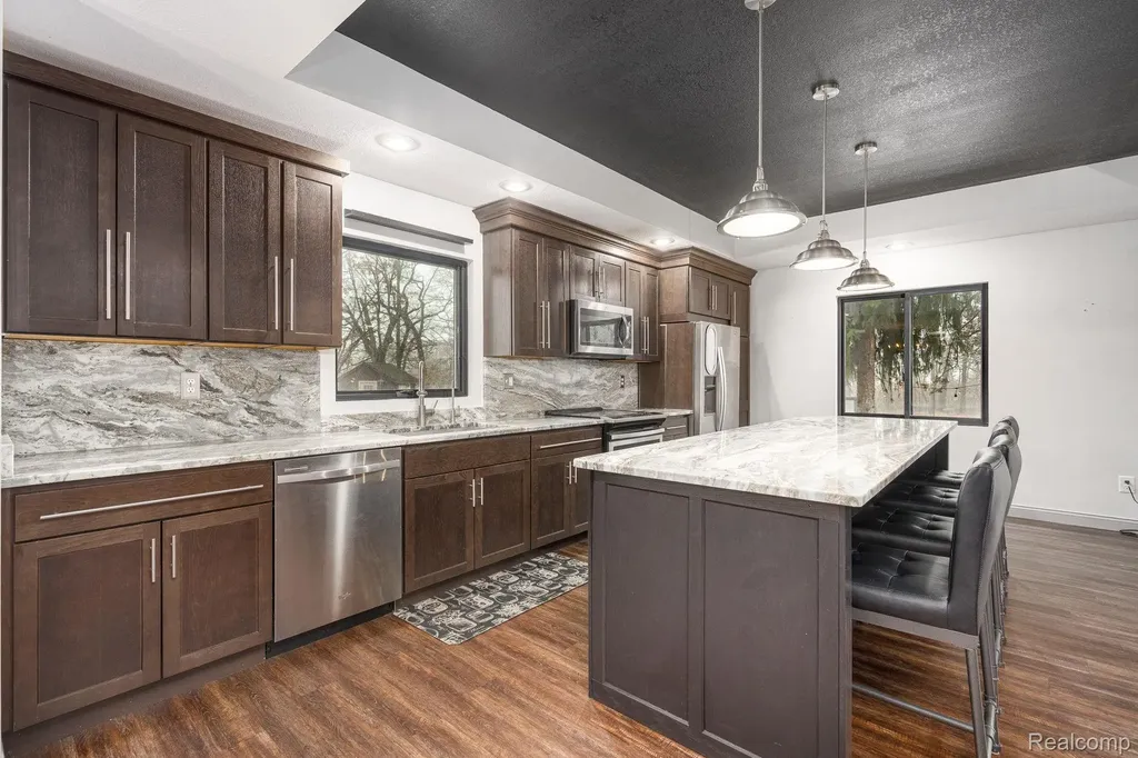 6803 Napoleon Road Leoni Township MI 49201