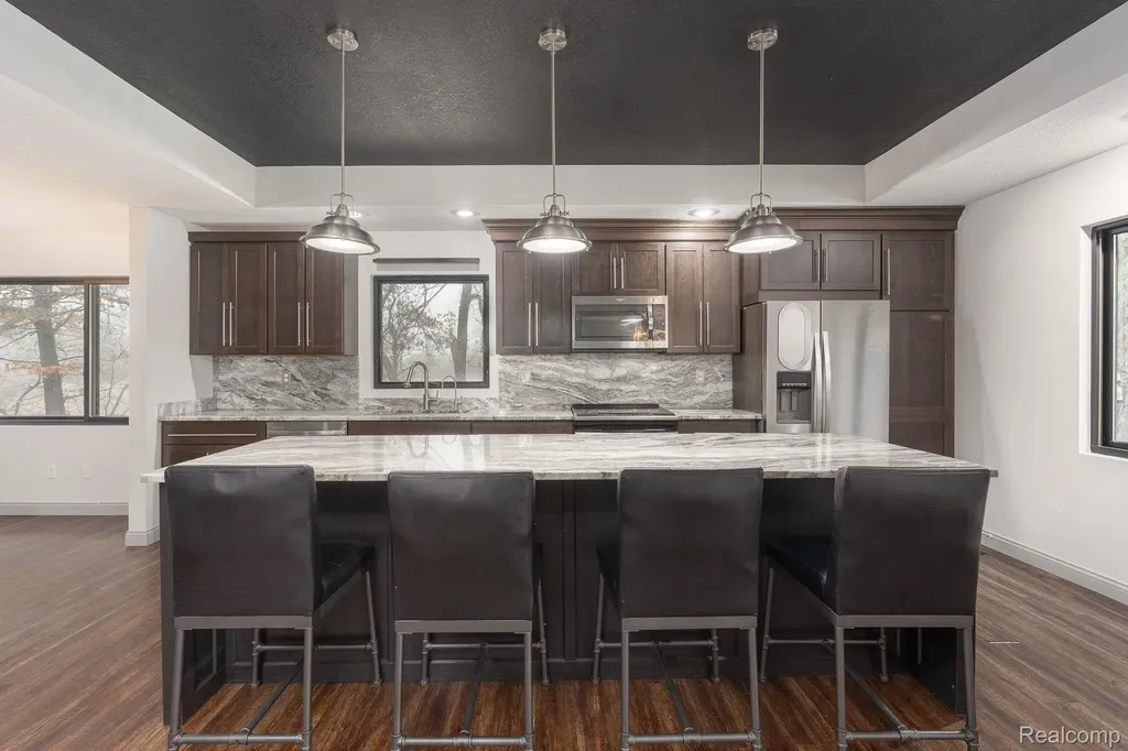 6803 Napoleon Road Leoni Township MI 49201