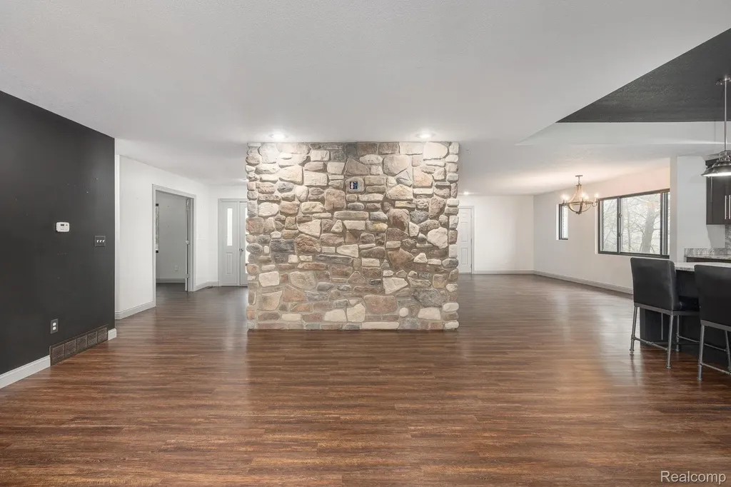 6803 Napoleon Road Leoni Township MI 49201