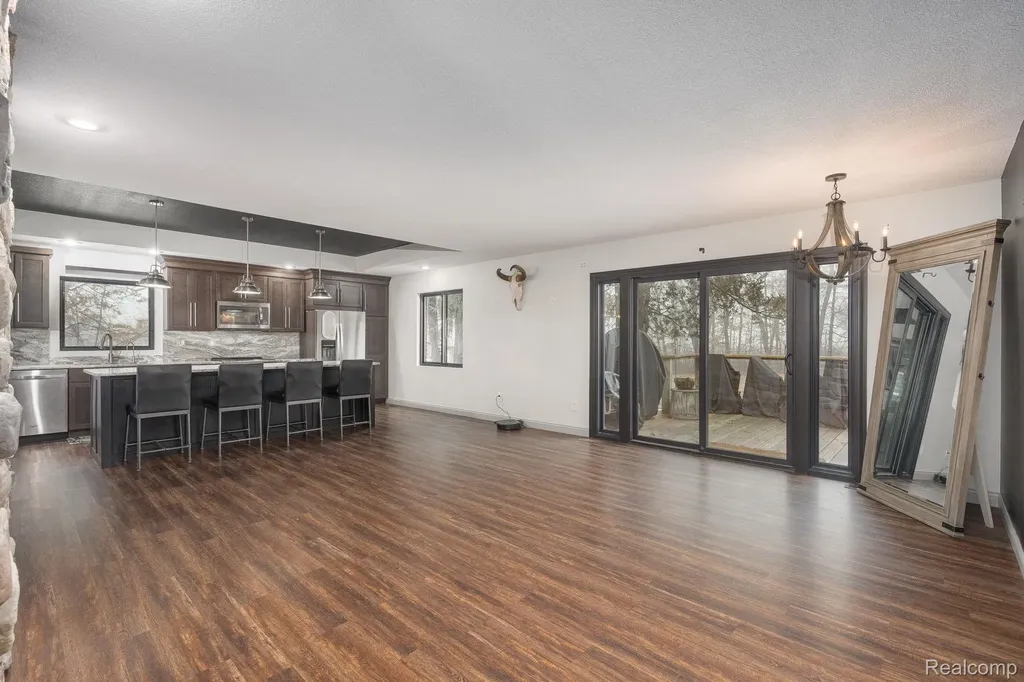 6803 Napoleon Road Leoni Township MI 49201