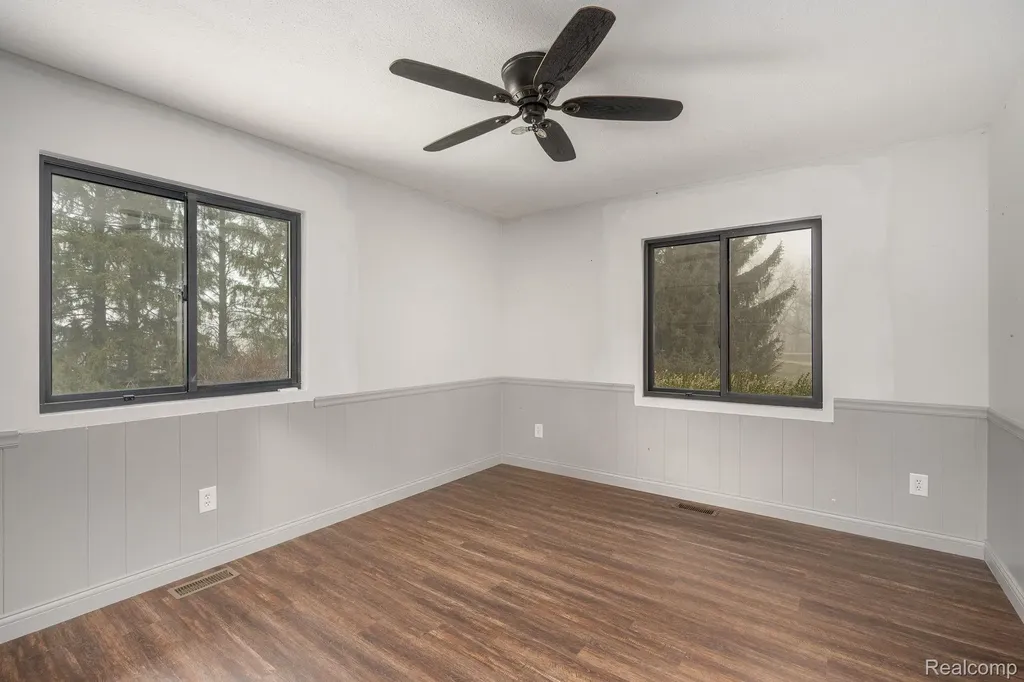 6803 Napoleon Road Leoni Township MI 49201