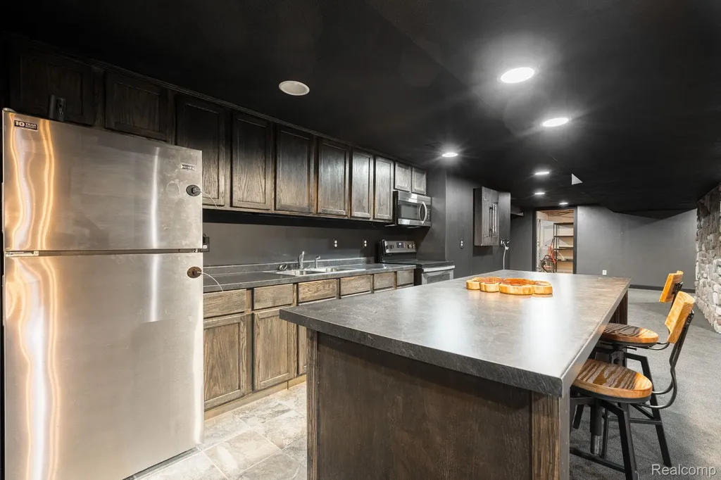 6803 Napoleon Road Leoni Township MI 49201