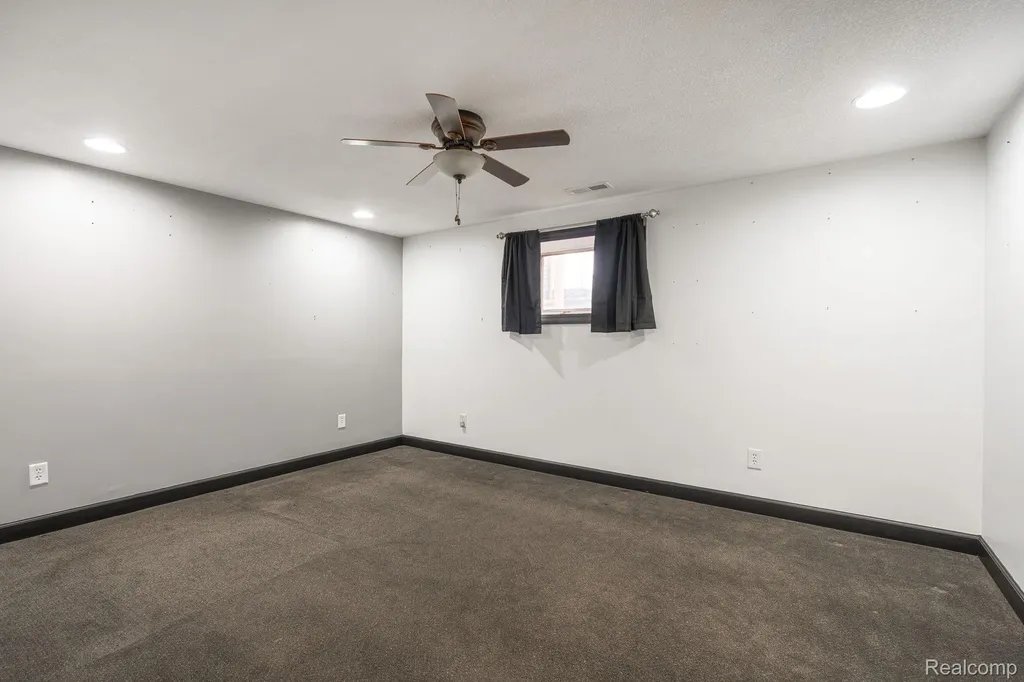 6803 Napoleon Road Leoni Township MI 49201