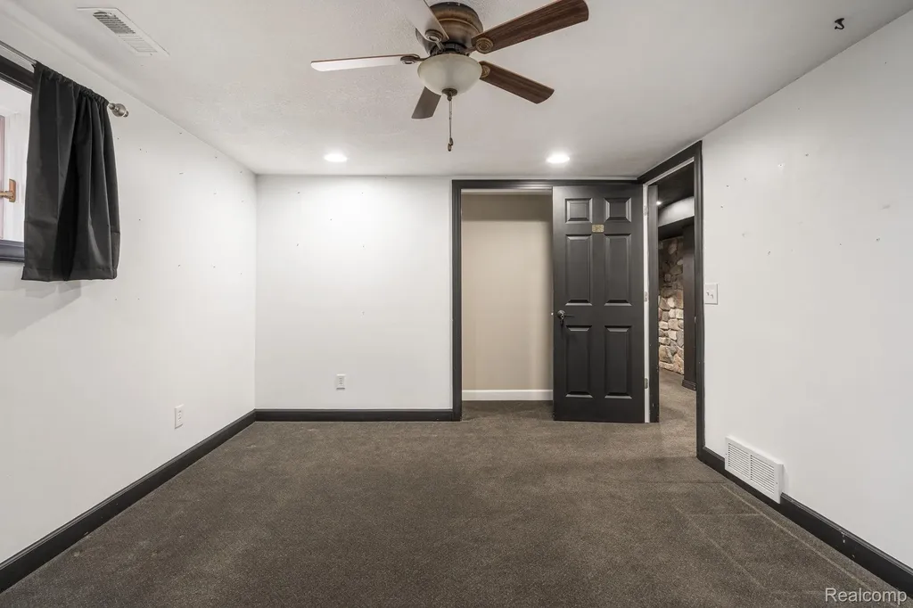 6803 Napoleon Road Leoni Township MI 49201